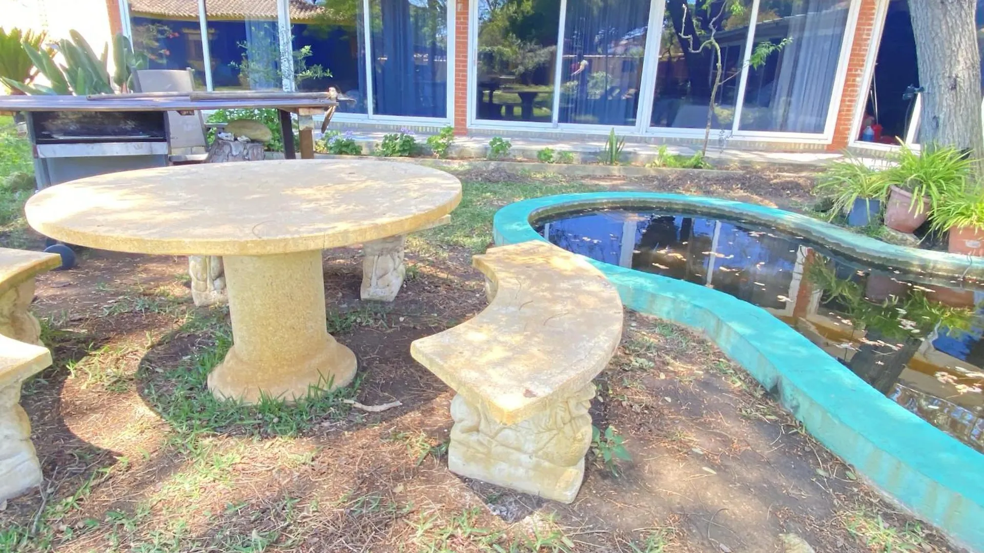 דירות קדיז Jacaranda בית אירוח