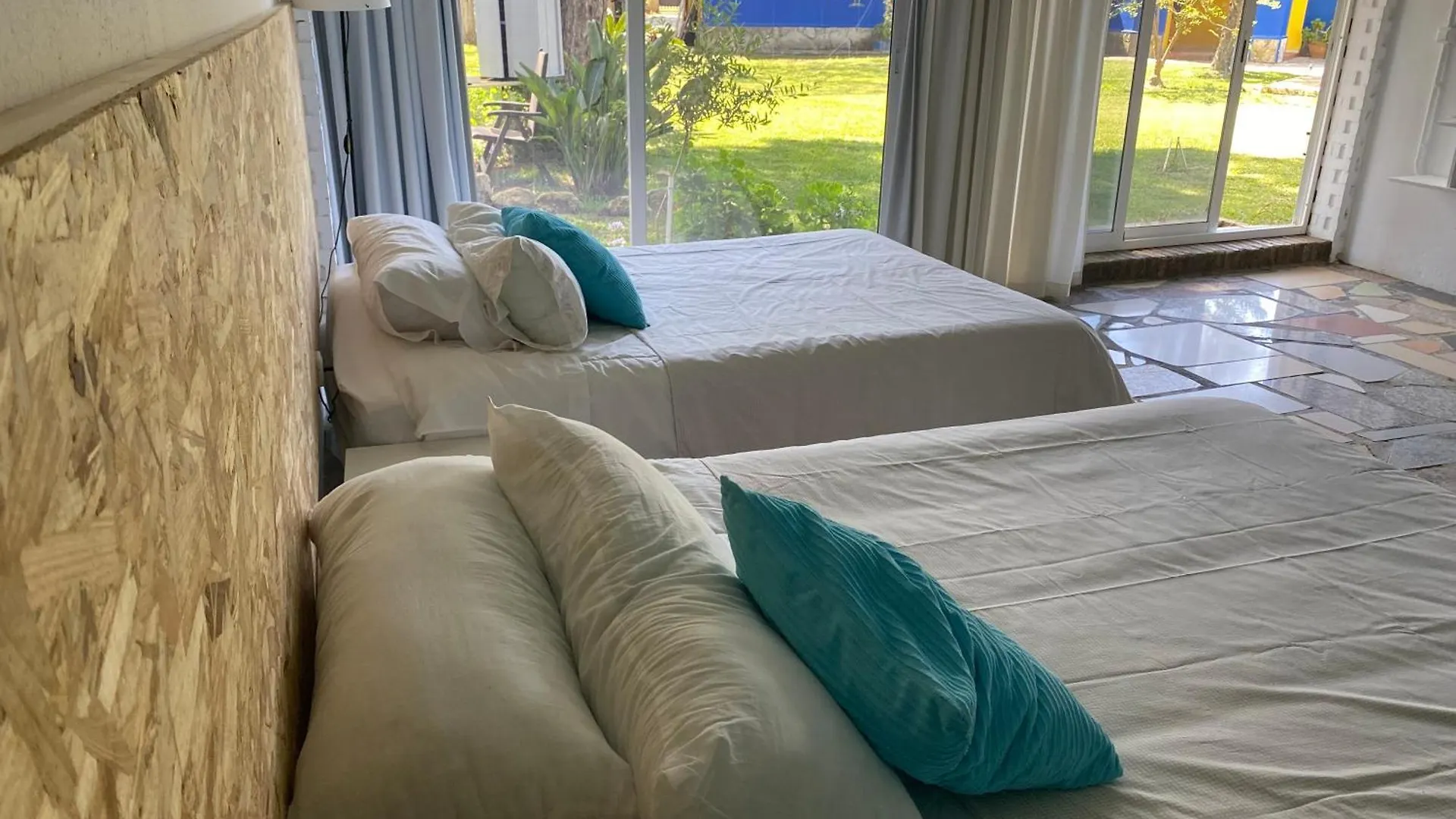 Jacaranda Apartment Cadiz Homestay